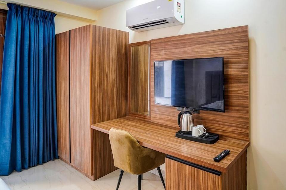 Dm 45 Near Huda City Centre Bed & Breakfast Gurgaon Exterior photo